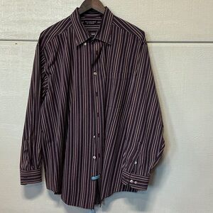 Roundtree & Yorke Men's Burgundy and Navy Striped Dress Shirt